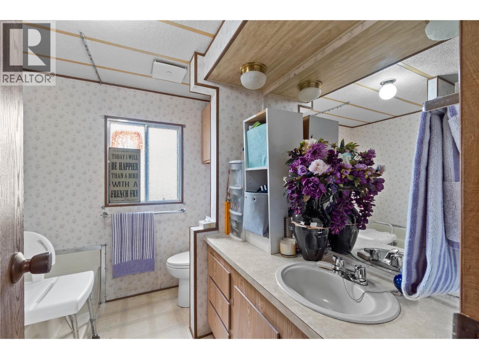 13 Mars Drive Unit# 13m, Kamloops, British Columbia  V2B 1B3 - Photo 8 - 10390536