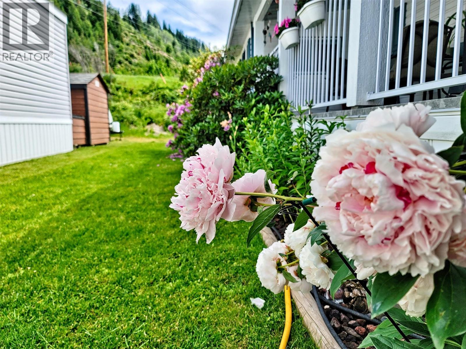 651 Rosedale Road Unit# 9, Castlegar, British Columbia  V1N 4L2 - Photo 6 - 10391359