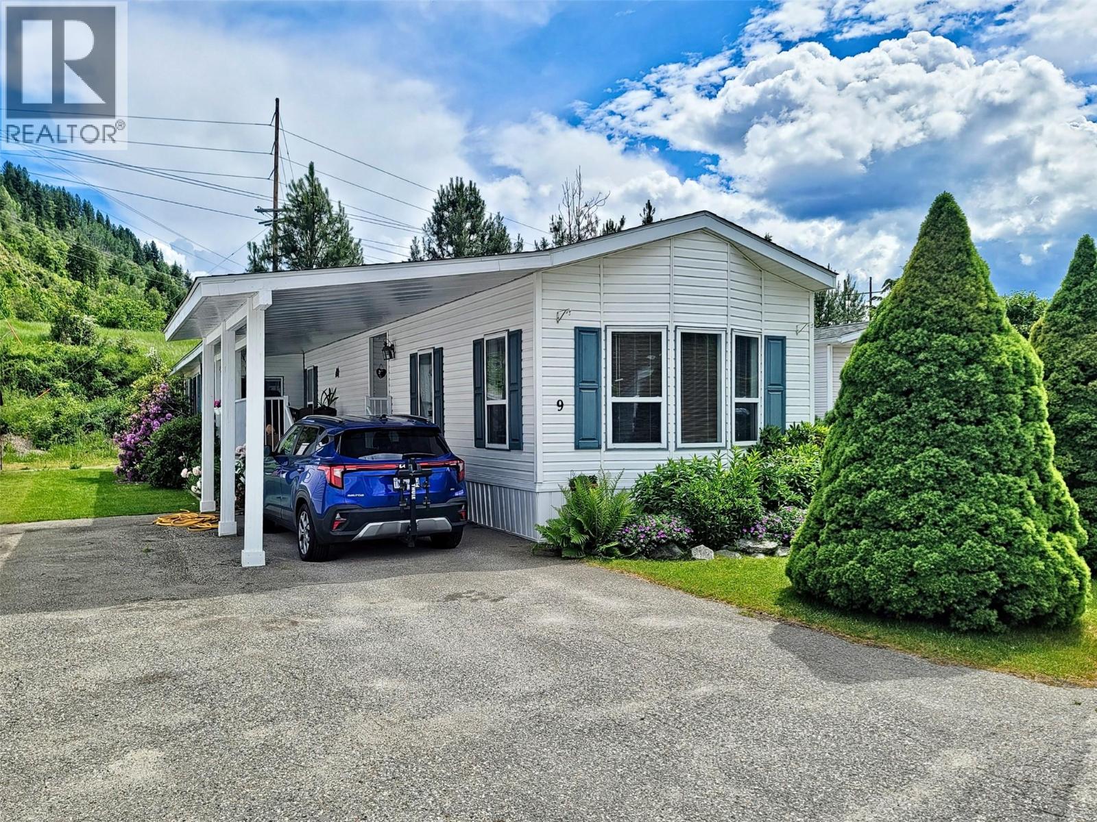 651 Rosedale Road Unit# 9, Castlegar, British Columbia  V1N 4L2 - Photo 1 - 10391359