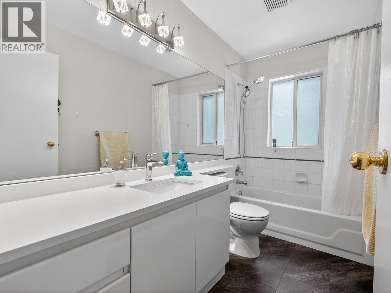 3360 Cobblestone Avenue, Vancouver, British Columbia  V5S 4S4 - Photo 18 - R3136023