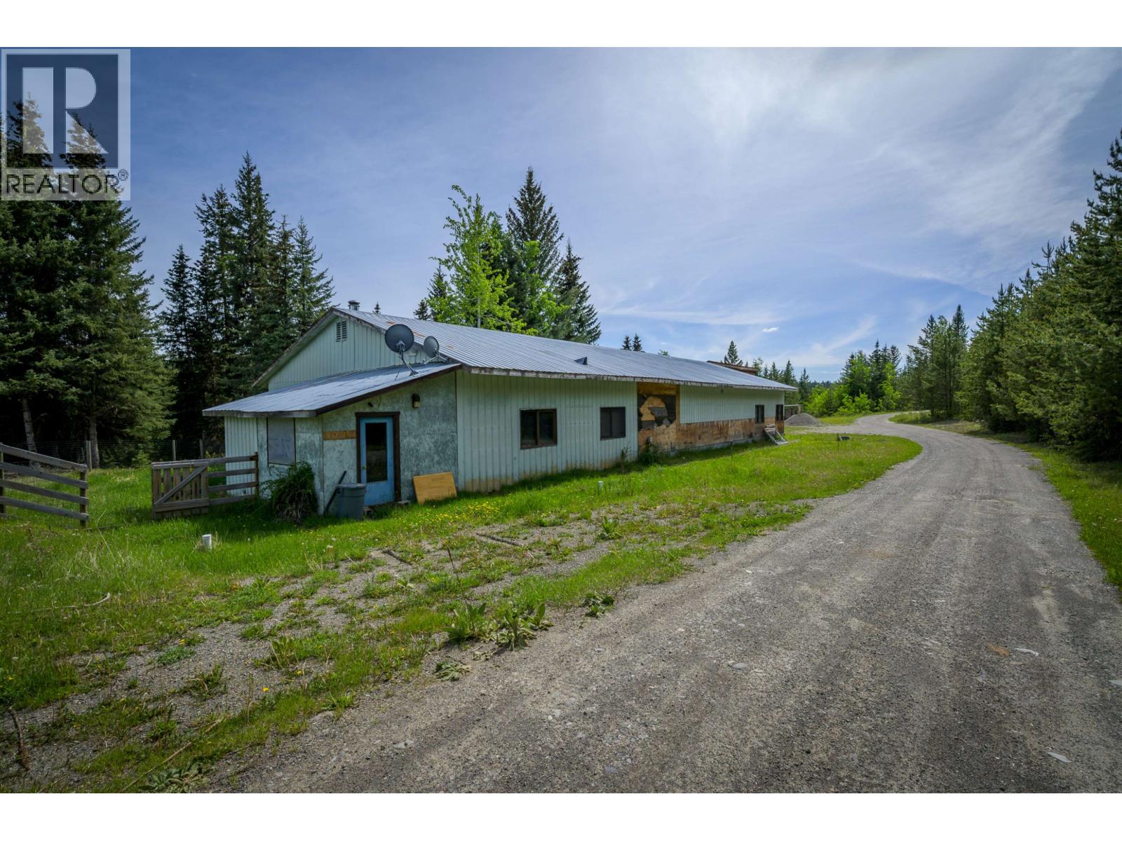 6330 & 6391 Houseman Road, 100 Mile House, British Columbia  V0K 1G0 - Photo 38 - R3131410