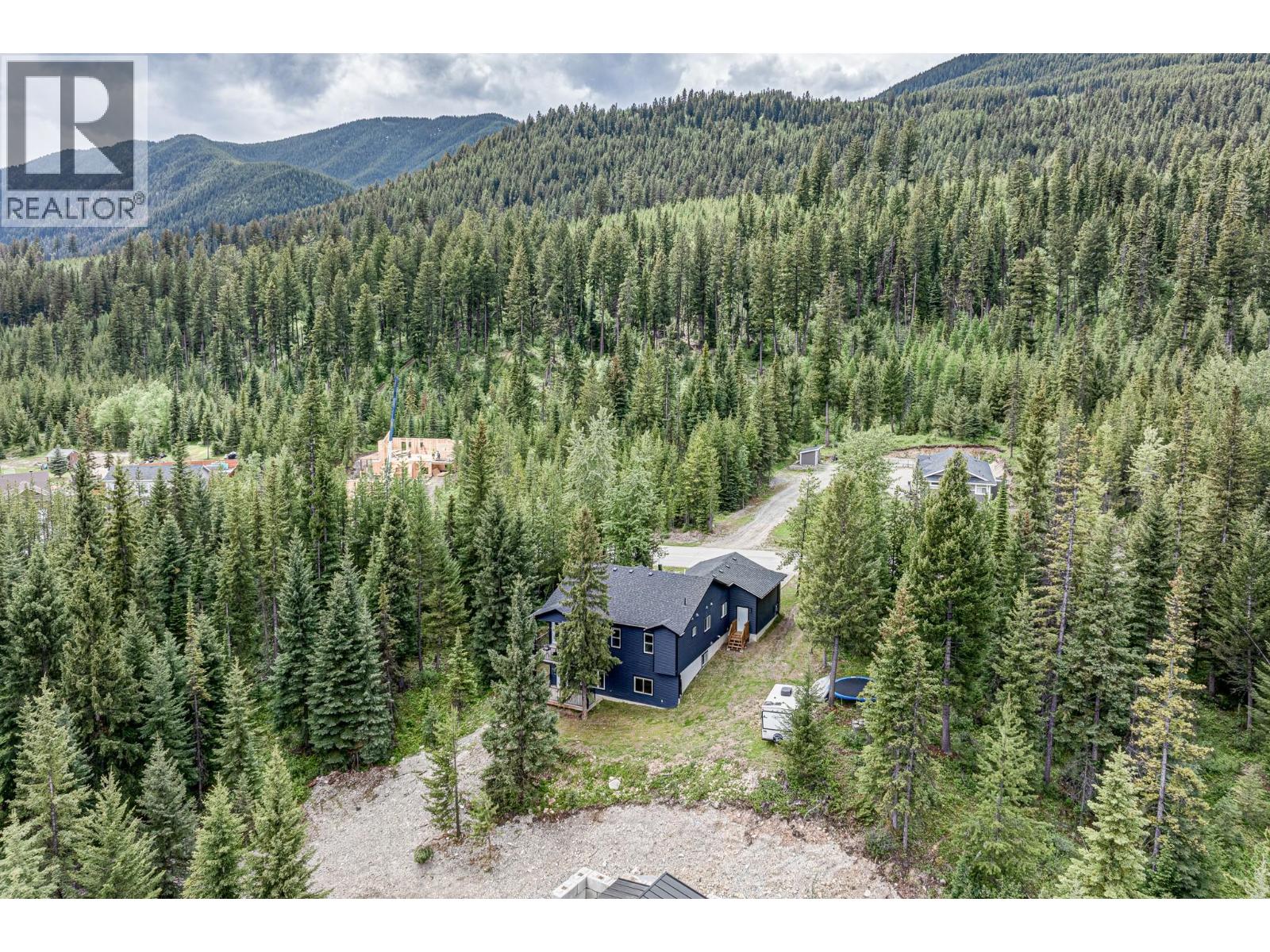 36 Driftwood Place, Elkford, British Columbia  V0B 1H0 - Photo 80 - 10389419