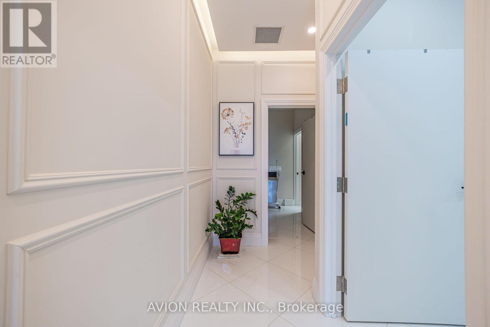 515 Wilson Avenue, Toronto, Ontario  M3H 1V1 - Photo 15 - C13448276