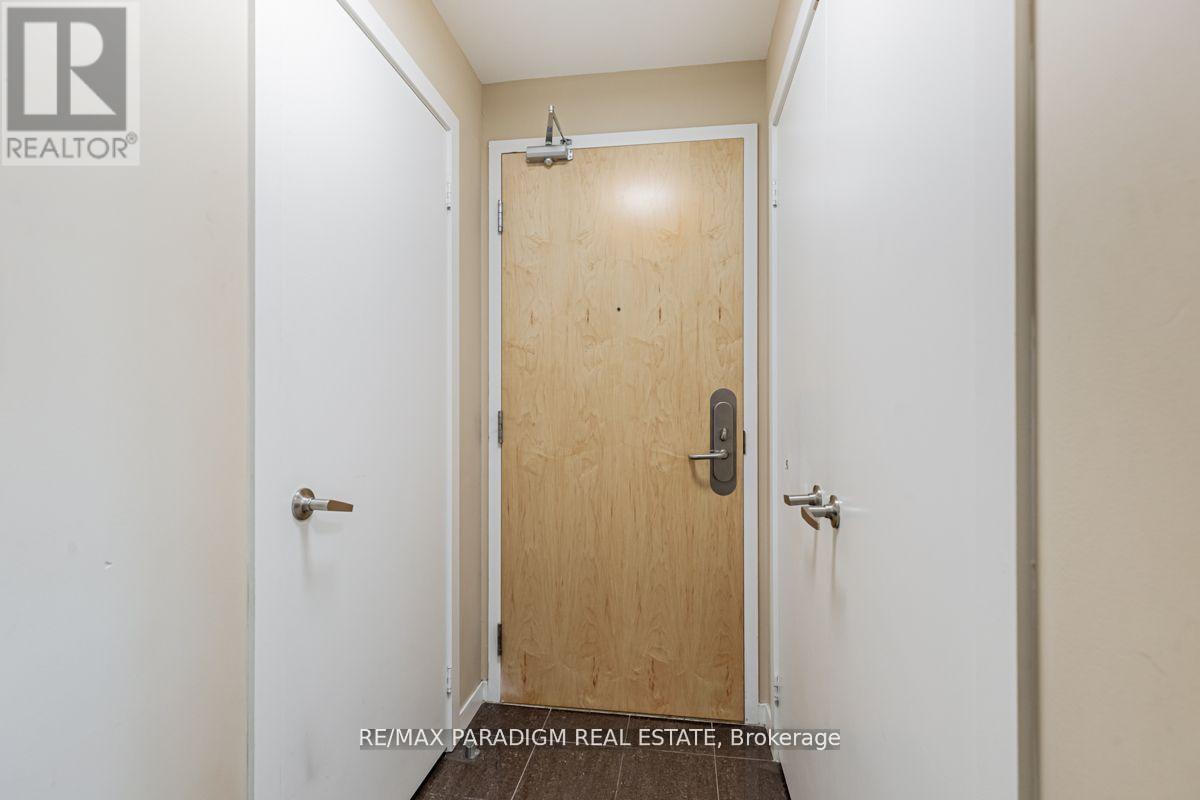1111 - 55 Bremner Boulevard, Toronto, Ontario  M5J 0A6 - Photo 2 - C13448320