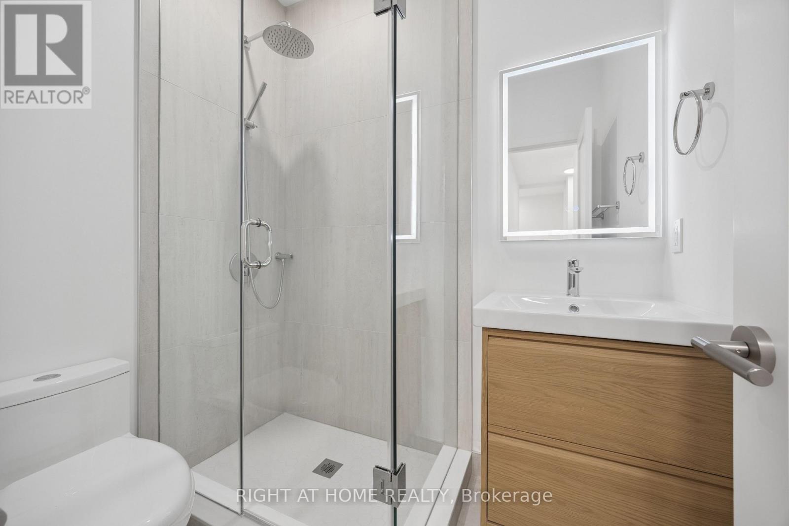 5 - 91 Barton Avenue, Toronto, Ontario  M6G 1P7 - Photo 16 - C13448340