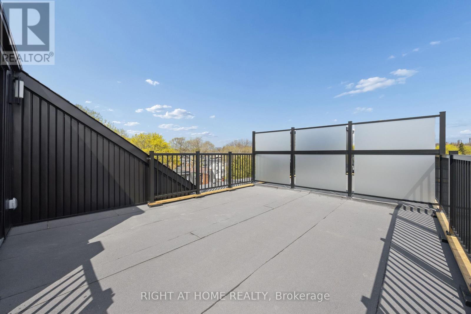 5 - 91 Barton Avenue, Toronto, Ontario  M6G 1P7 - Photo 18 - C13448340