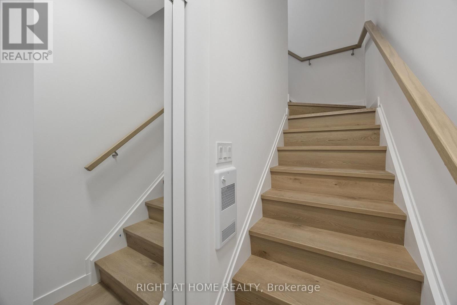 5 - 91 Barton Avenue, Toronto, Ontario  M6G 1P7 - Photo 2 - C13448340