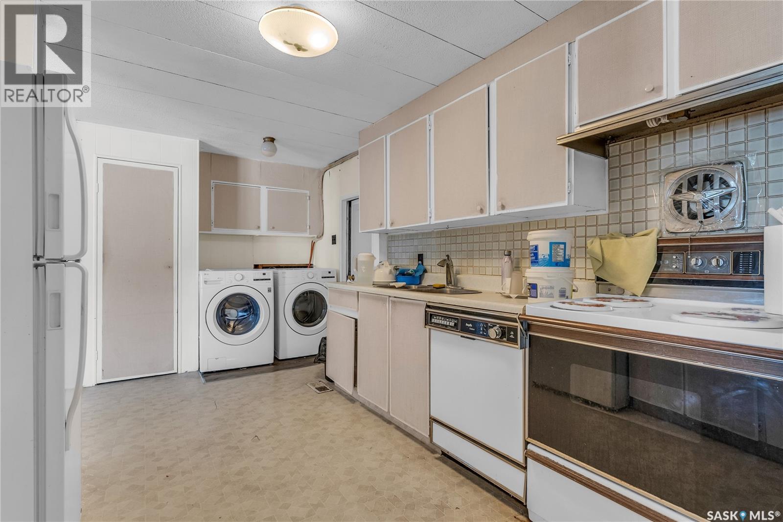 702 3rd Street, Kenaston, Saskatchewan  S0G 2N0 - Photo 42 - SK039514