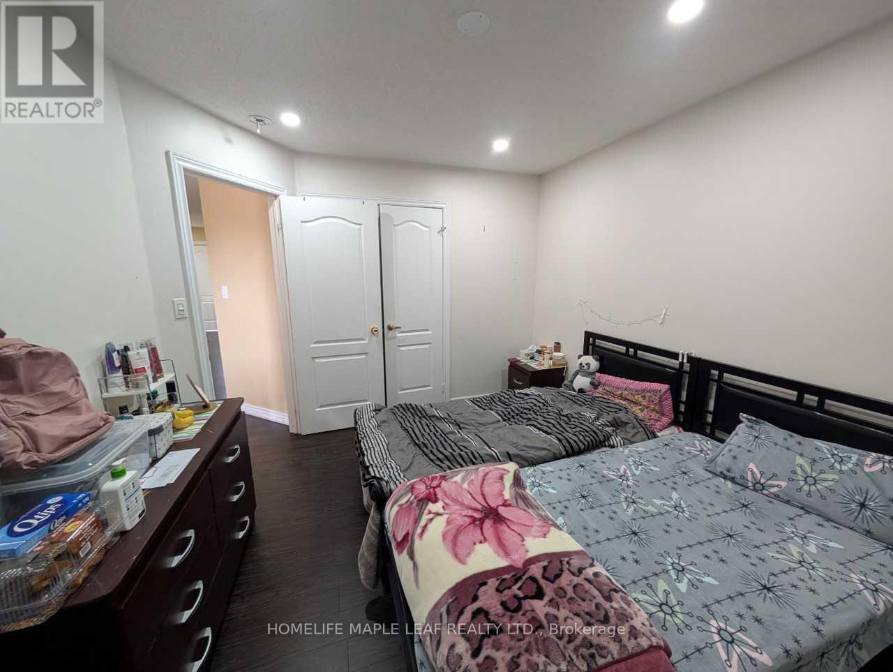 342 Van Kirk Drive, Brampton, Ontario L7A 1V5 - Photo 15 - W13448344