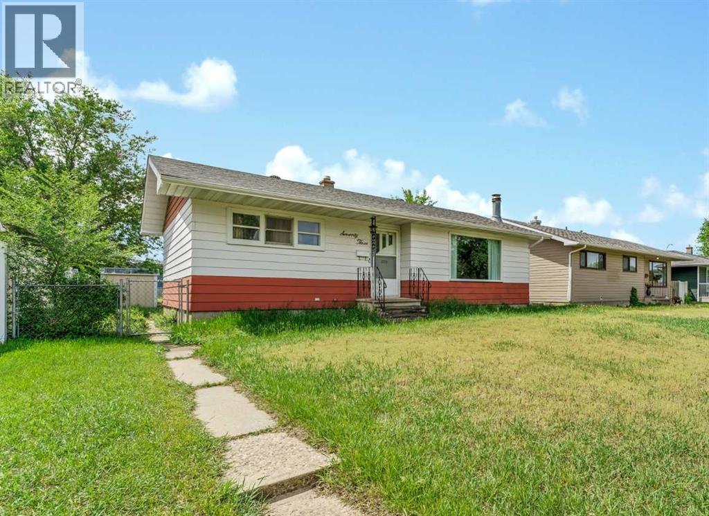 73 Mitchell Crescent NW, medicine hat, Alberta