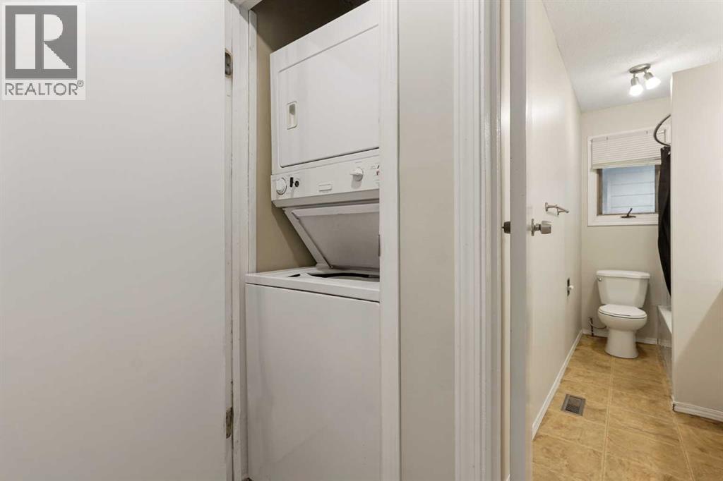 182 Oxford Road W, Lethbridge, Alberta  T1K 4V4 - Photo 18 - A2321185