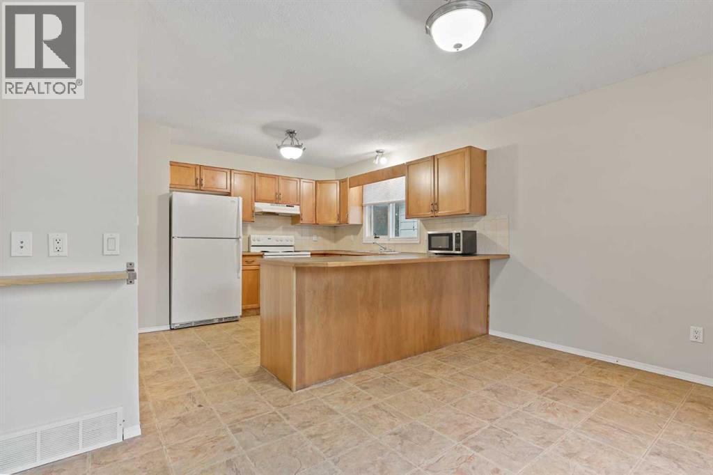 182 Oxford Road W, Lethbridge, Alberta  T1K 4V4 - Photo 8 - A2321185