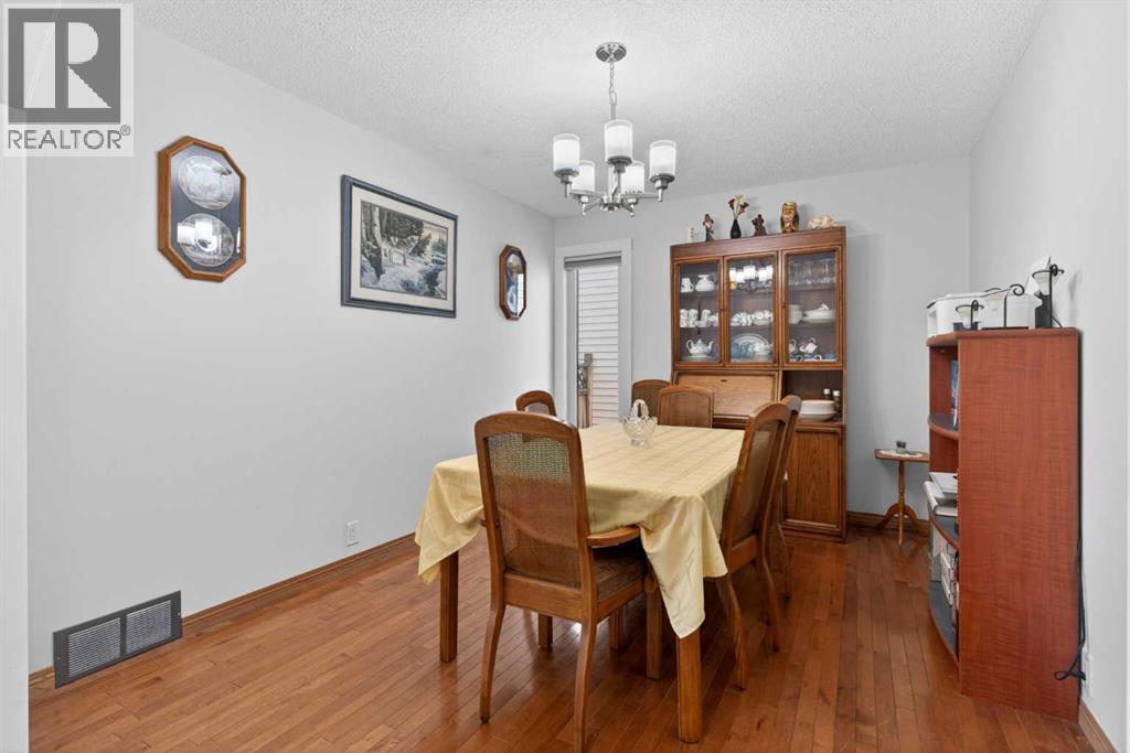 101 Douglasbank Way Se, Calgary, Alberta  T2Z 1W4 - Photo 10 - A2318142