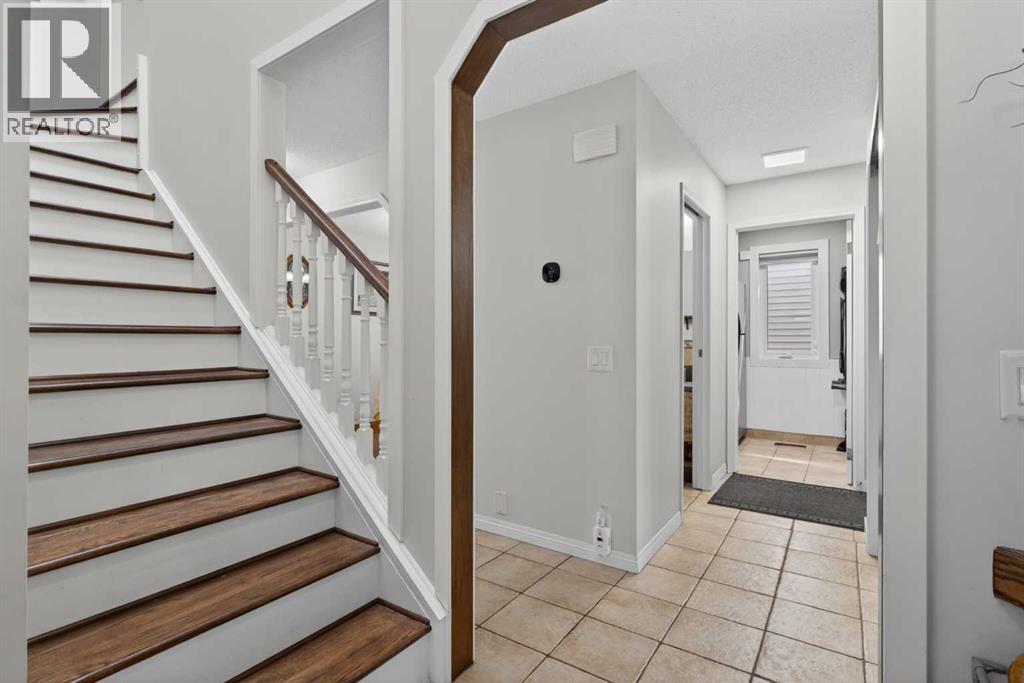 101 Douglasbank Way Se, Calgary, Alberta  T2Z 1W4 - Photo 17 - A2318142