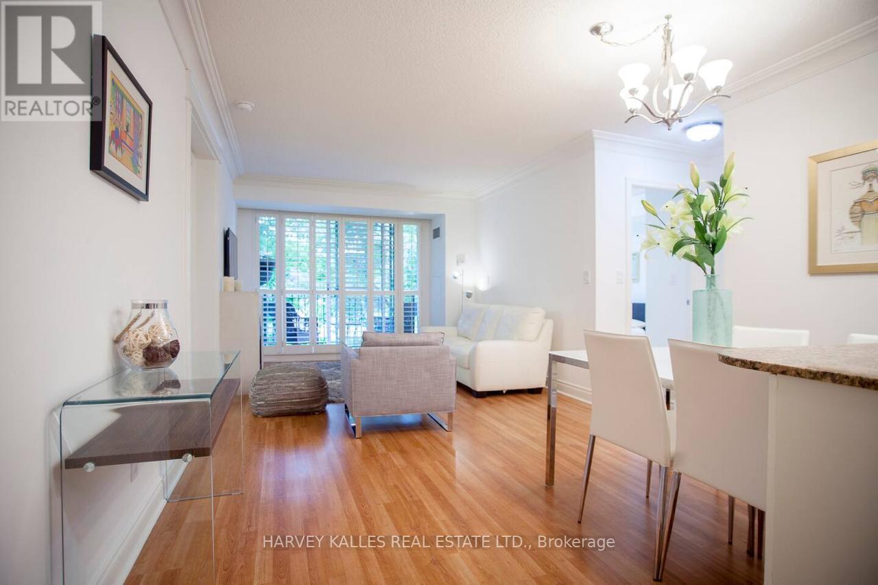 221 - 38 William Carson Crescent, Toronto, Ontario  M2P 2H2 - Photo 4 - C13444254