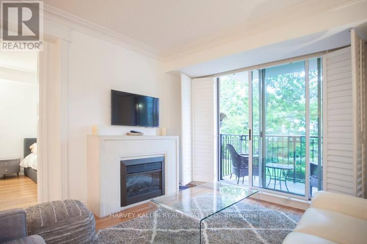 221 - 38 William Carson Crescent, Toronto, Ontario  M2P 2H2 - Photo 5 - C13444254