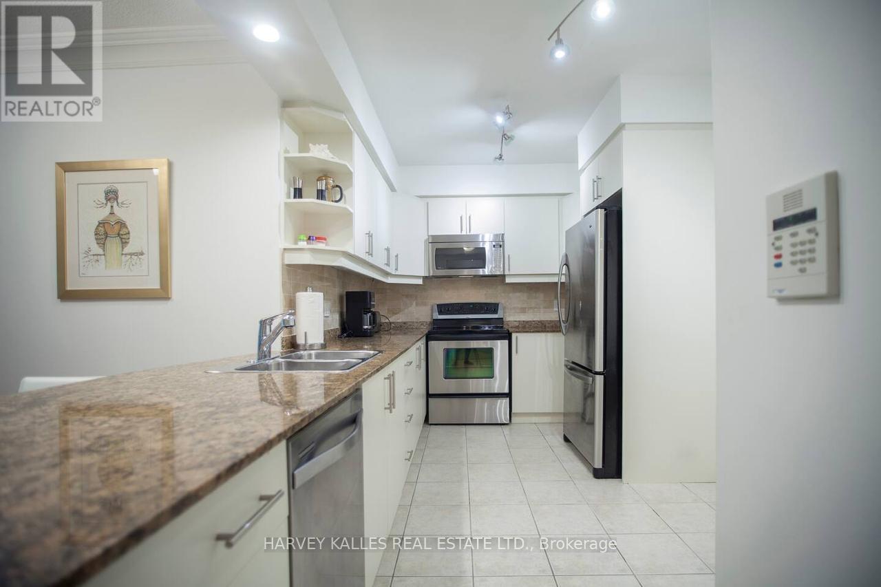 221 - 38 William Carson Crescent, Toronto, Ontario  M2P 2H2 - Photo 8 - C13444254