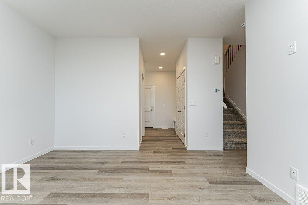 6298 180 Av Nw, Edmonton, Alberta  T5Y 4L8 - Photo 18 - E4480195