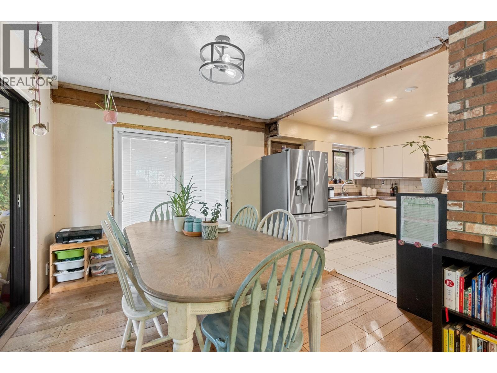 3278 Coy Avenue, Coquitlam, British Columbia  V3E 3H3 - Photo 10 - R3136203