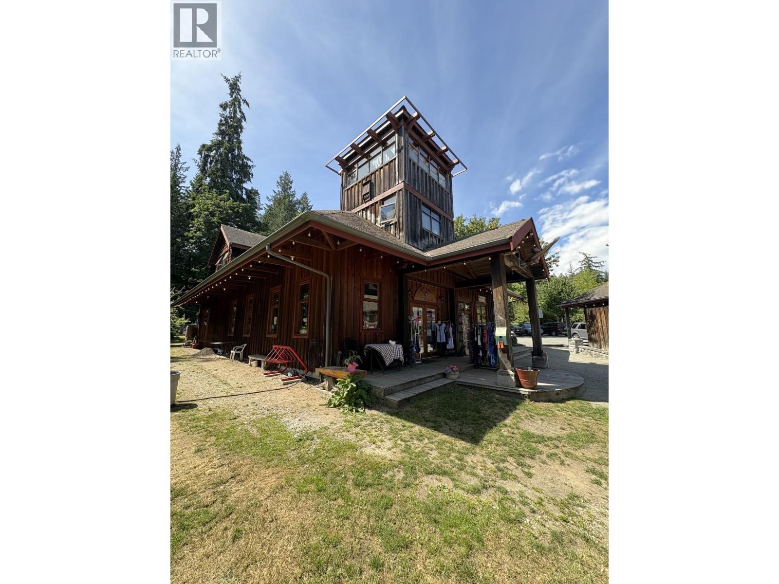 1 1055 Roberts Creek Road, Roberts Creek, British Columbia  V0N 2W2 - Photo 2 - C8079634