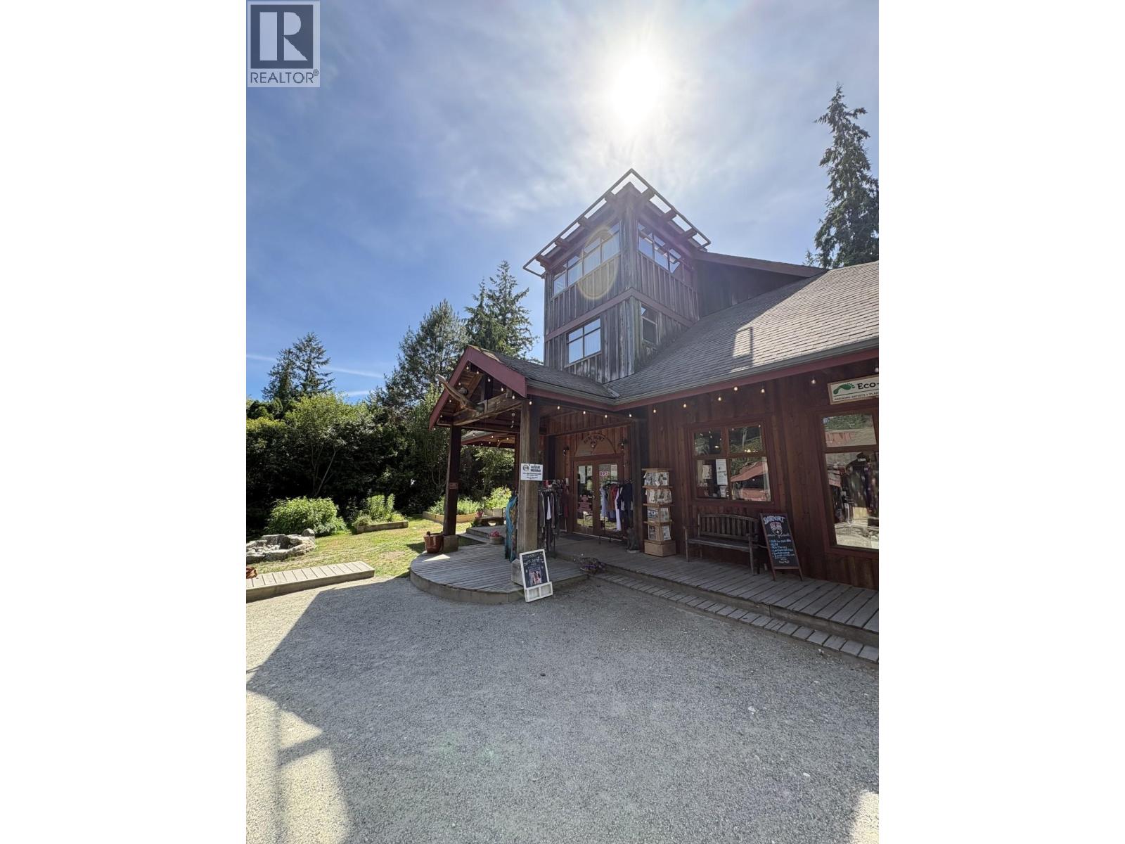 1 1055 Roberts Creek Road, Roberts Creek, British Columbia  V0N 2W2 - Photo 3 - C8079634