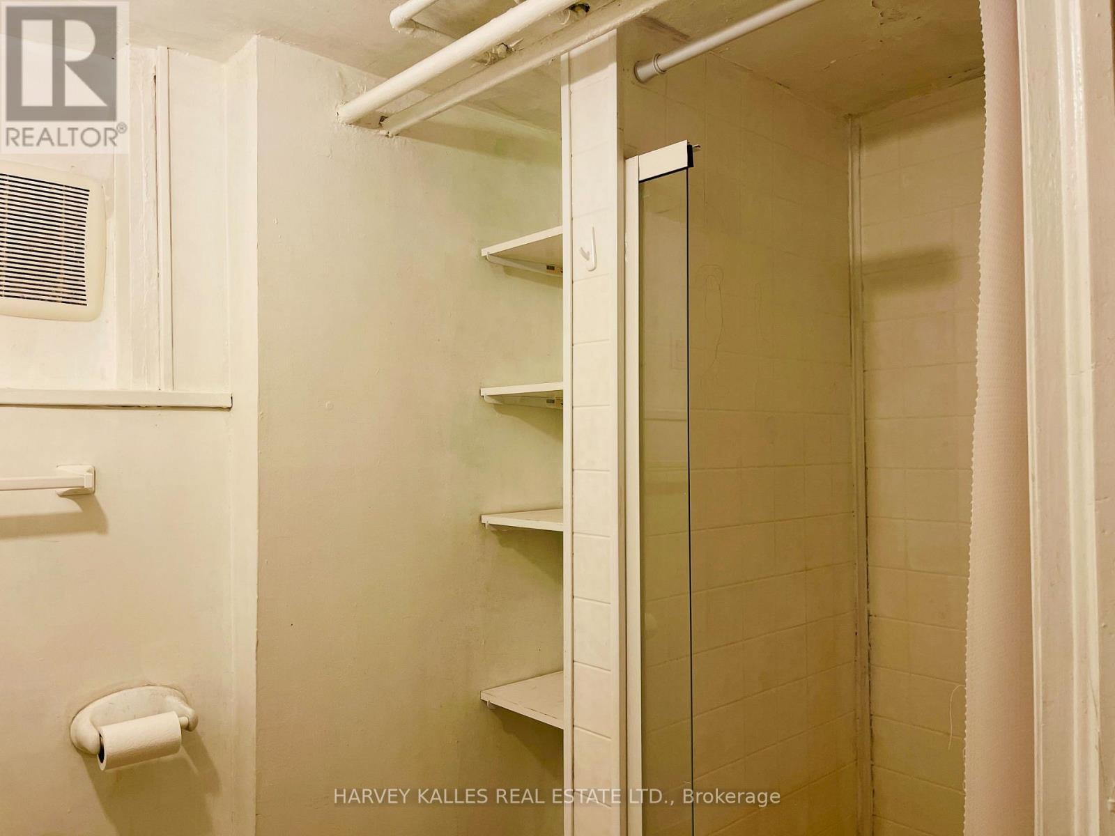 Basement - 218 Heath Street W, Toronto, Ontario  M5P 1N7 - Photo 8 - C13448406