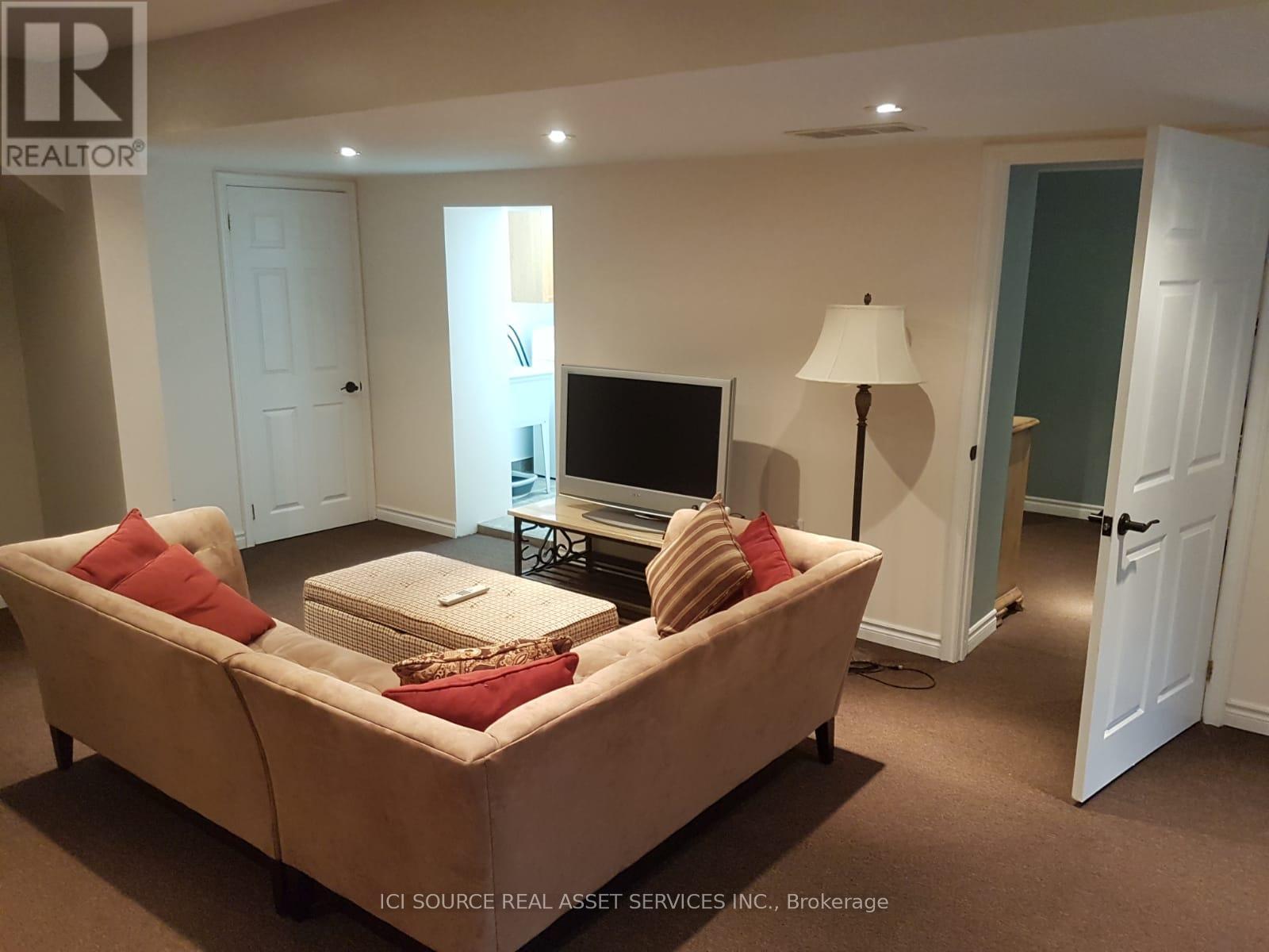 12 Iondale Place, Toronto, Ontario  M1K 3B2 - Photo 15 - E13441510