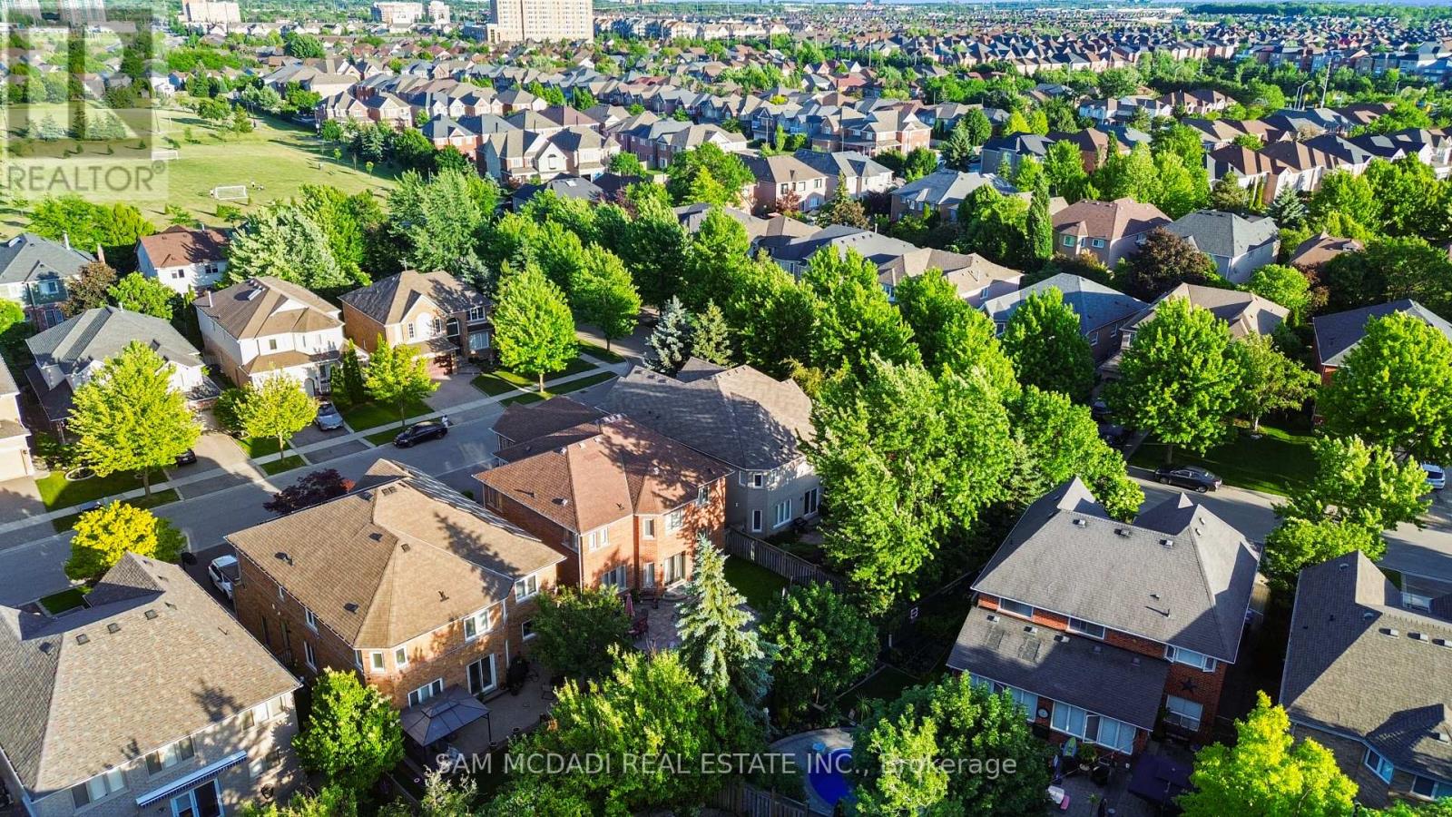 5396 Planter's Wd Court, Mississauga, Ontario  L5M 5V2 - Photo 33 - W13431788