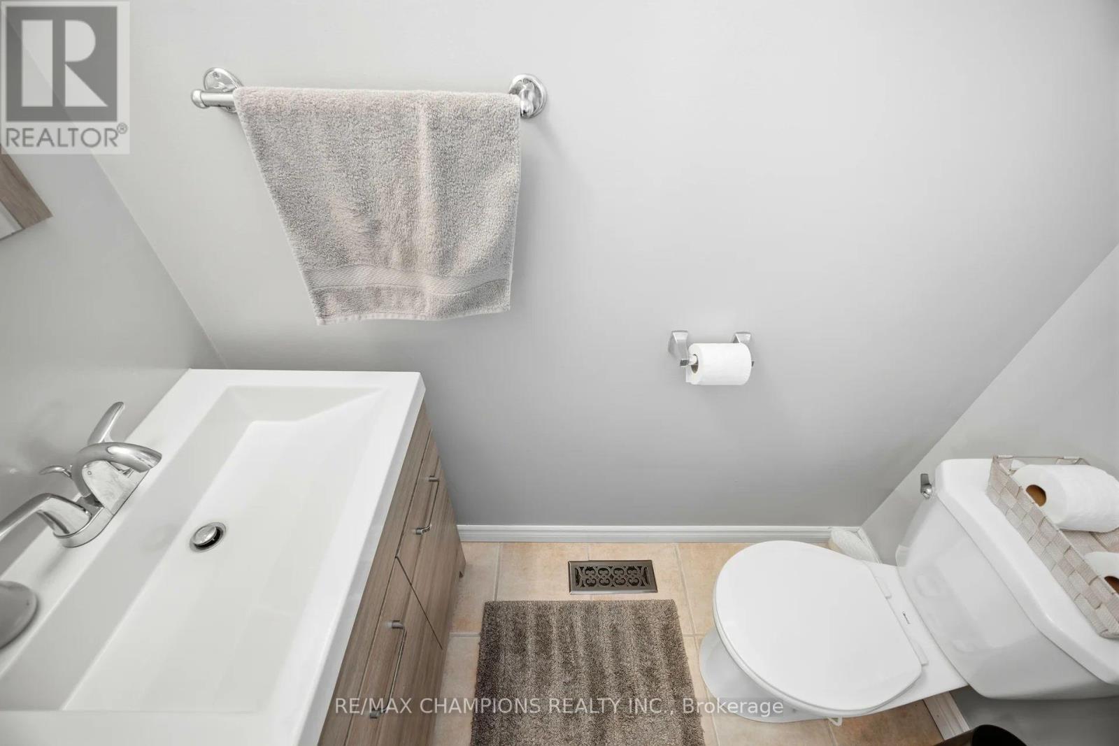 64 Greenbriar Road, Brampton, Ontario  L6S 2A5 - Photo 12 - W13156660