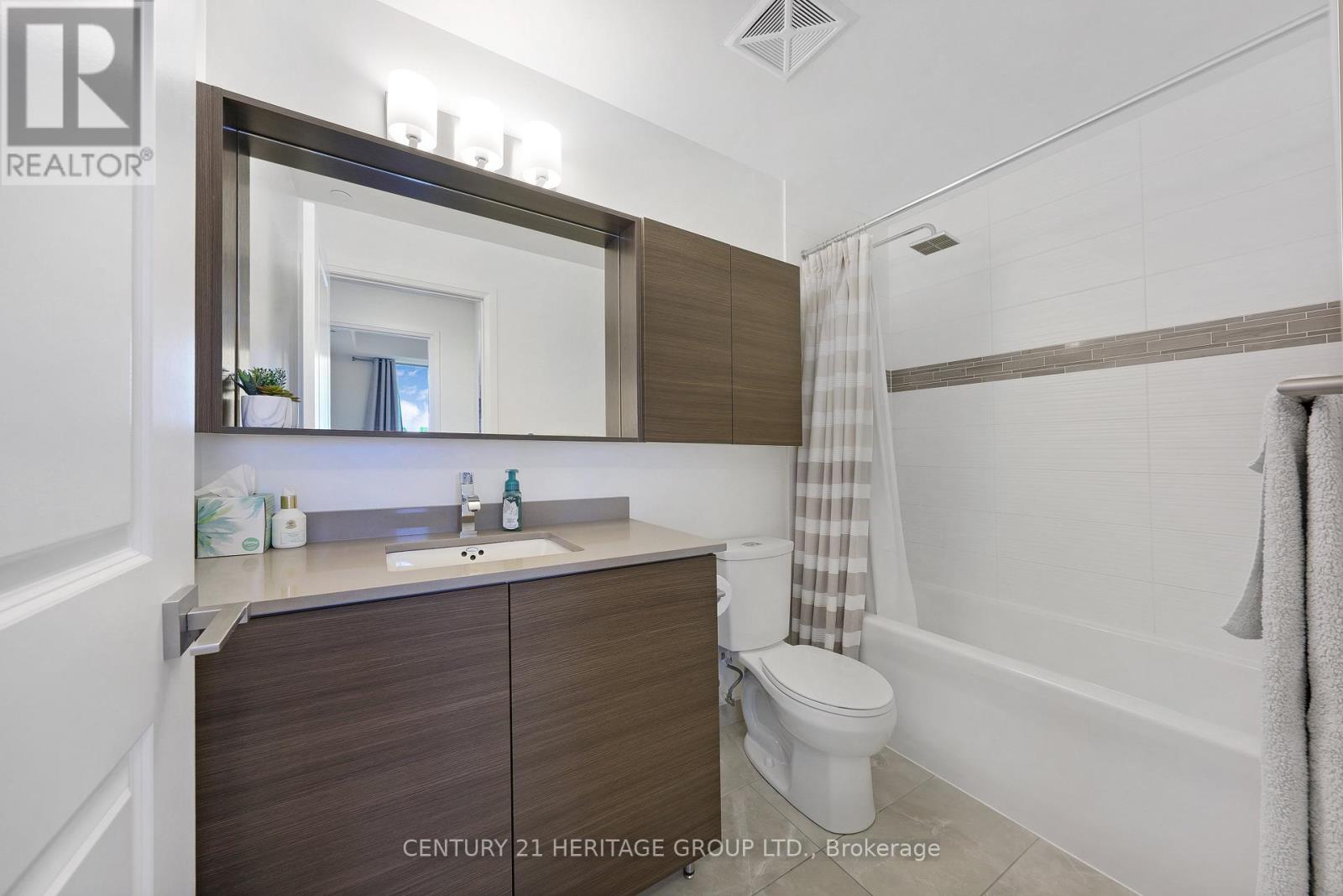 2206 - 3600 Hwy 7, Vaughan, Ontario L4L 0G7 - Photo 15 - N13448386