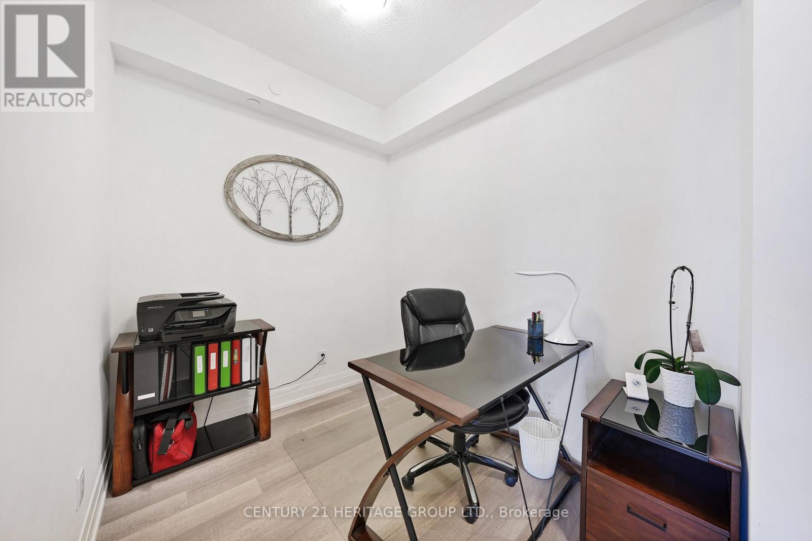2206 - 3600 Hwy 7, Vaughan, Ontario L4L 0G7 - Photo 5 - N13448386