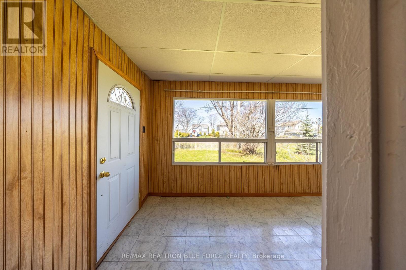 57 Lakeshore Road, Georgina, Ontario L0E 1N0 - Photo 7 - N13448416