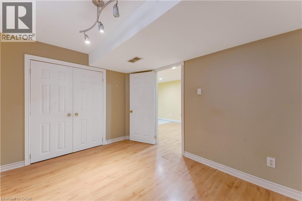 213 Grey Fox Drive, Kitchener, Ontario  N2E 3N7 - Photo 34 - 40838375