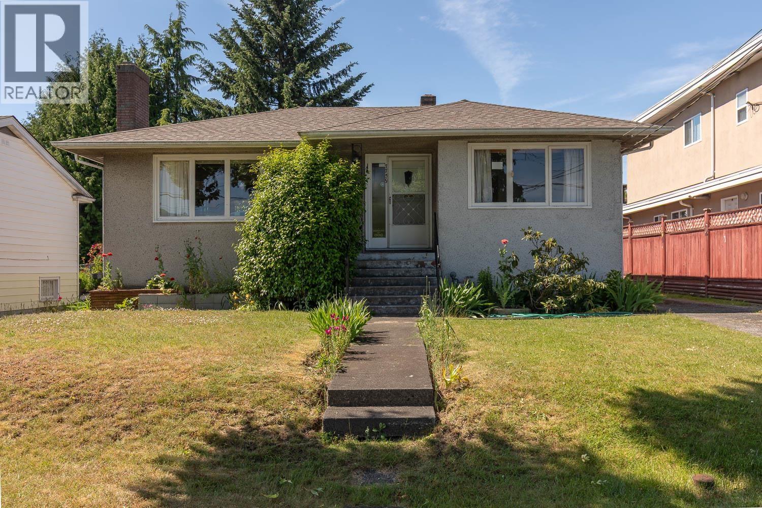 7759 14TH AVENUE, burnaby, British Columbia