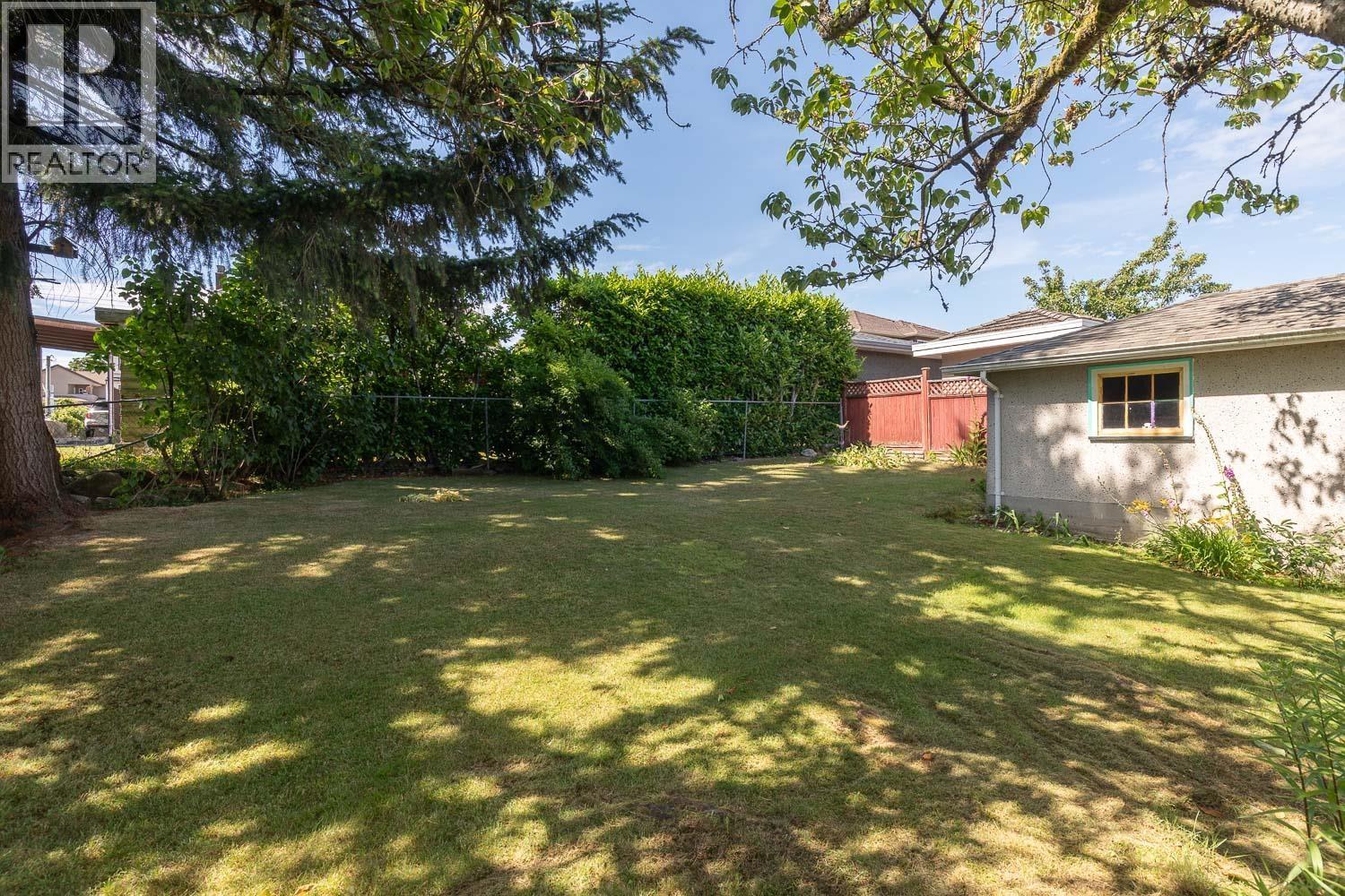 7759 14th Avenue, Burnaby, British Columbia  V3N 2A8 - Photo 13 - R3136118