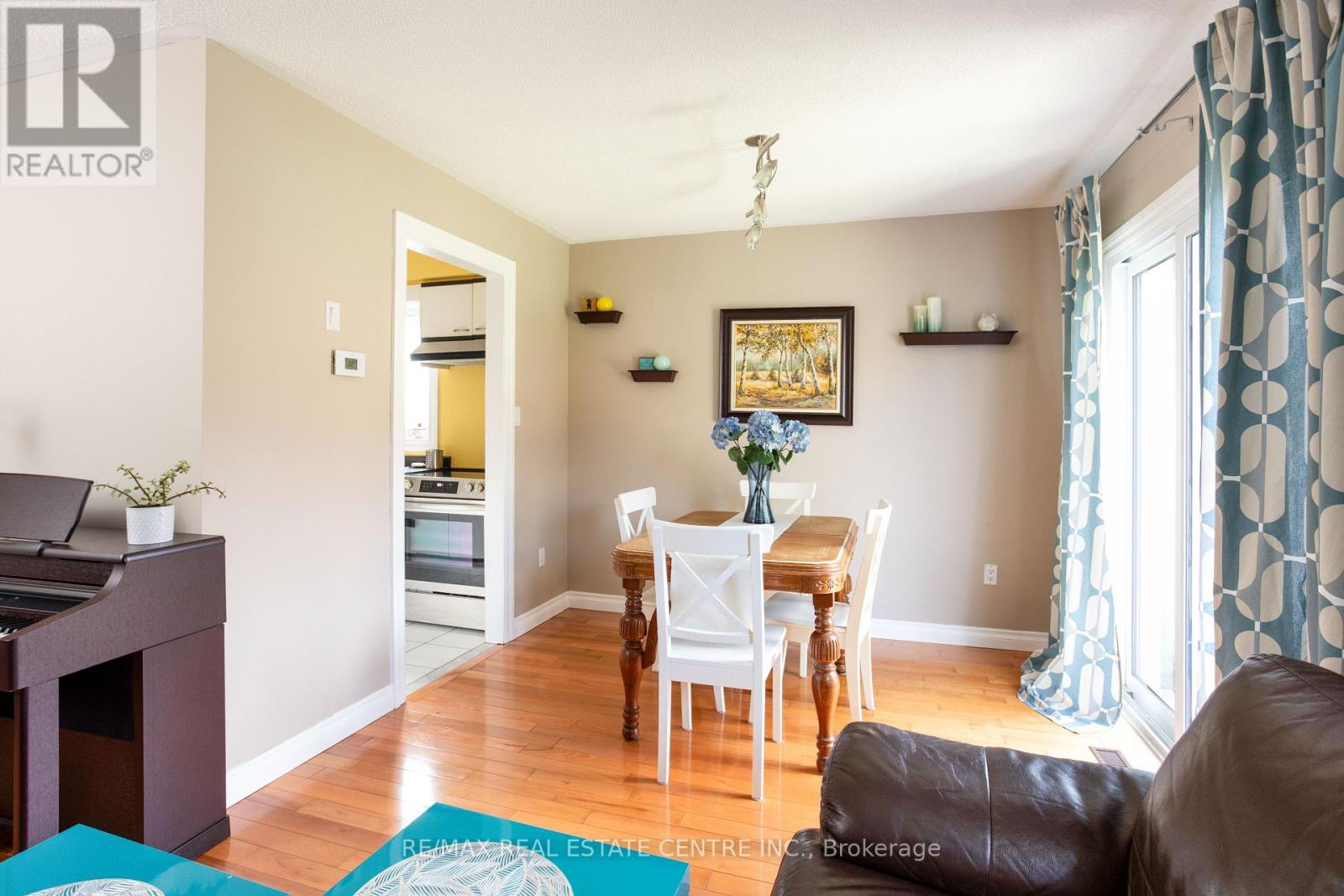 5543 Antrex Crescent, Mississauga, Ontario  L4Z 3T8 - Photo 5 - W13448382