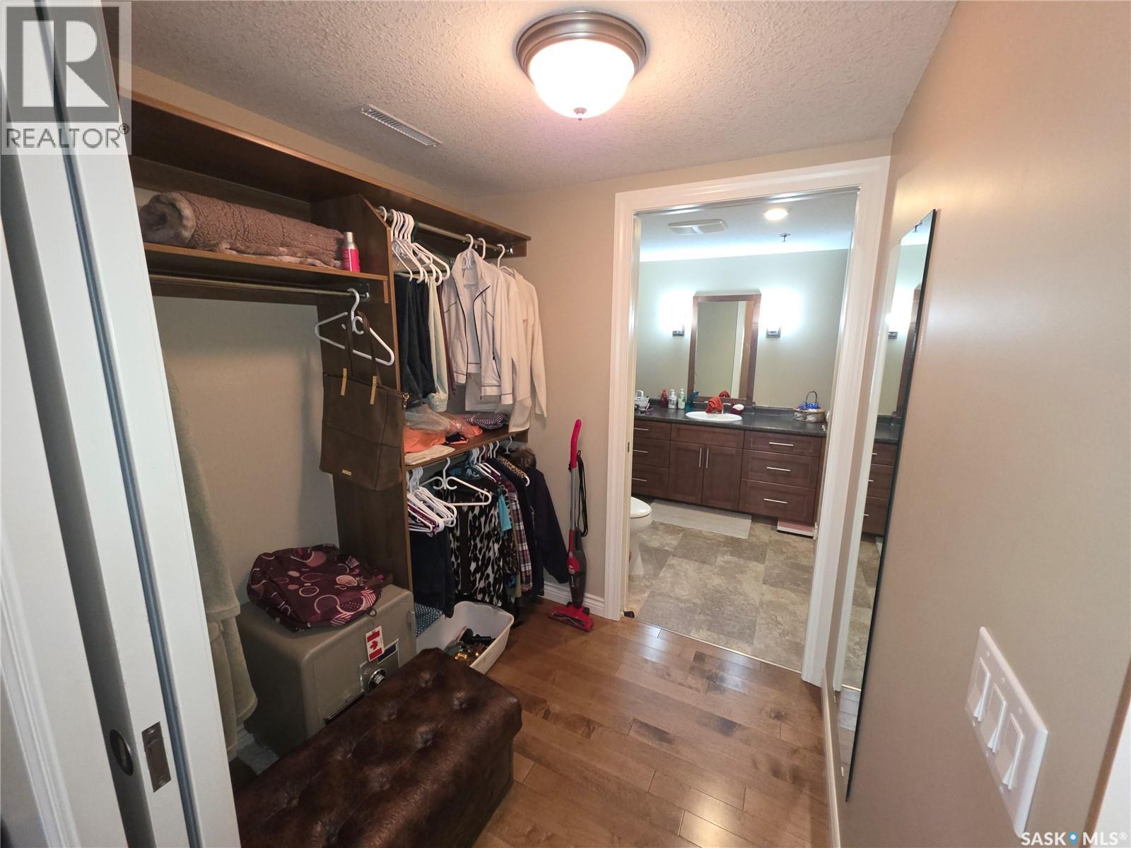 203 510 4th Avenue, Rosthern, Saskatchewan S0K 3R0 - Photo 9 - SK039488
