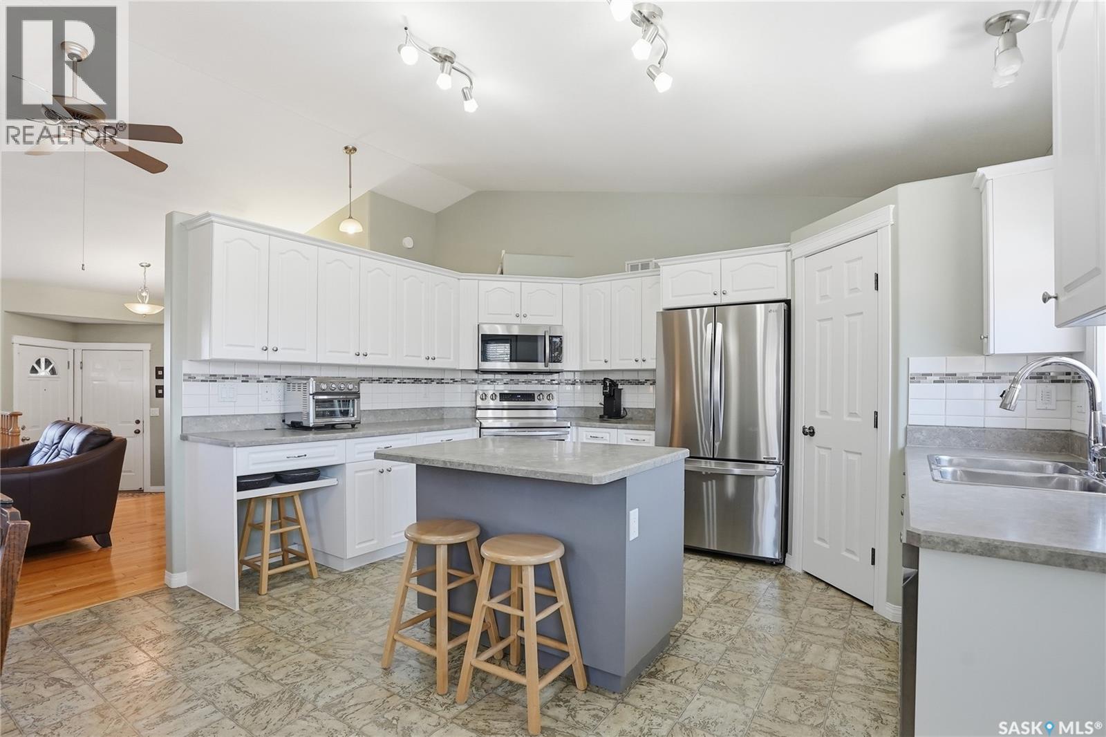 511 Pobran Crescent, Saskatoon, Saskatchewan  S7S 1L4 - Photo 12 - SK039466