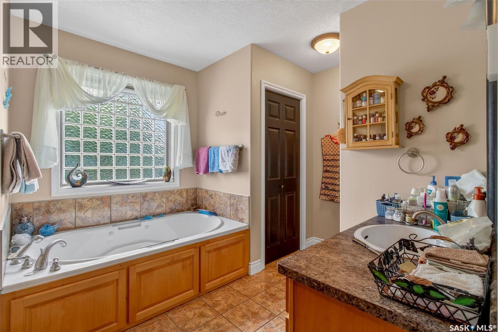 1 Telfer Bay, Prince Albert, Saskatchewan  S6X 1C4 - Photo 22 - SK039440