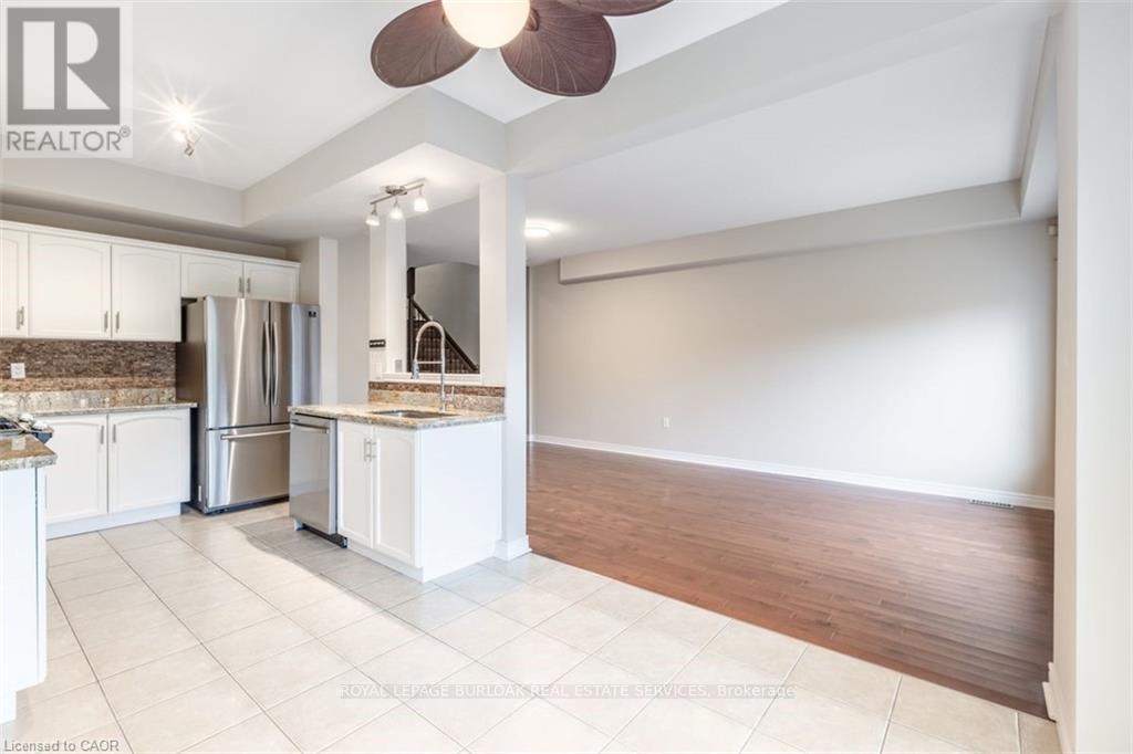 25 Liddycoat Lane, Hamilton, Ontario  L9G 0A7 - Photo 11 - X13448380