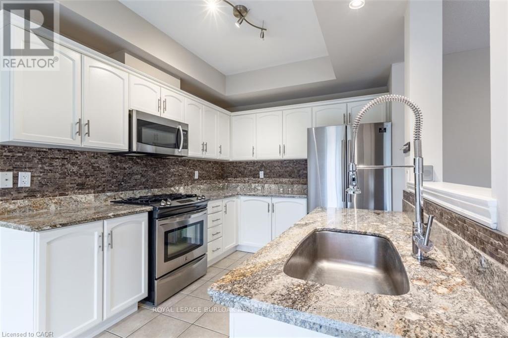25 Liddycoat Lane, Hamilton, Ontario  L9G 0A7 - Photo 7 - X13448380