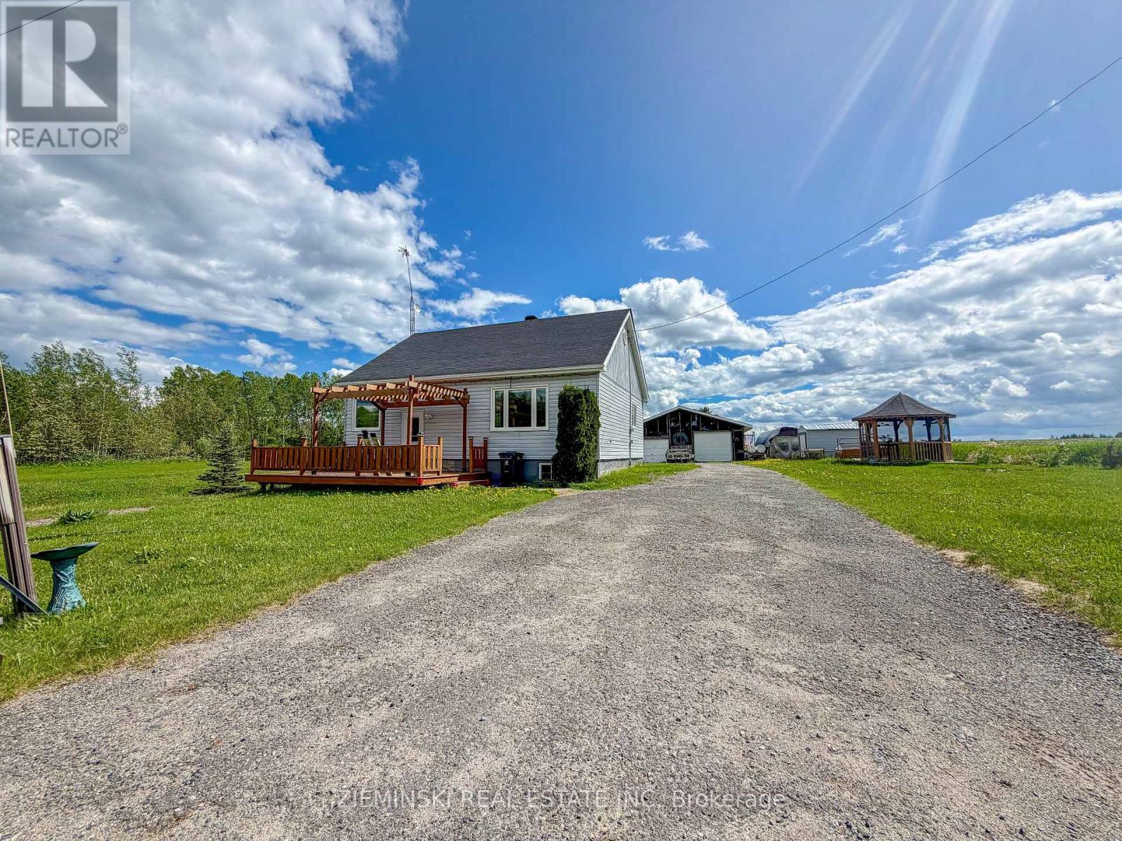 1119 OIL TANK ROAD, Iroquois Falls, Ontario