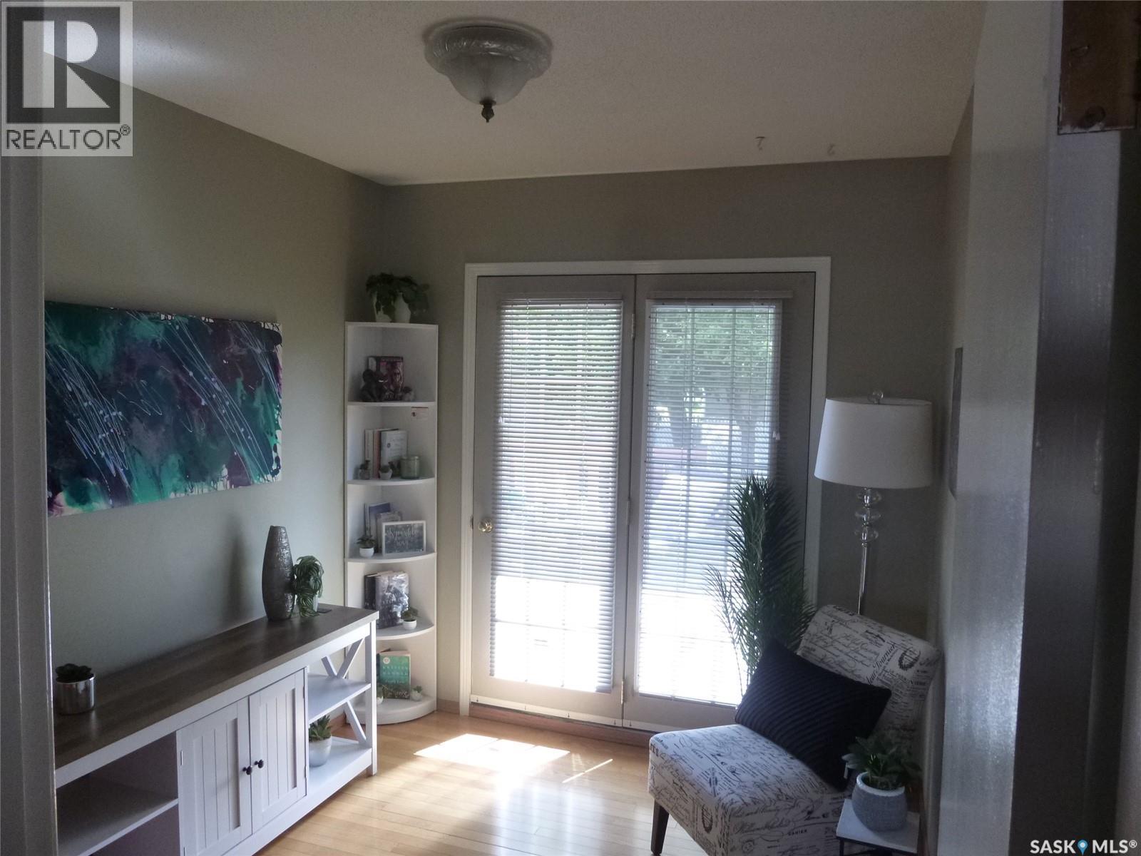 4227 Castle Road, Regina, Saskatchewan  S4S 4N4 - Photo 11 - SK039452