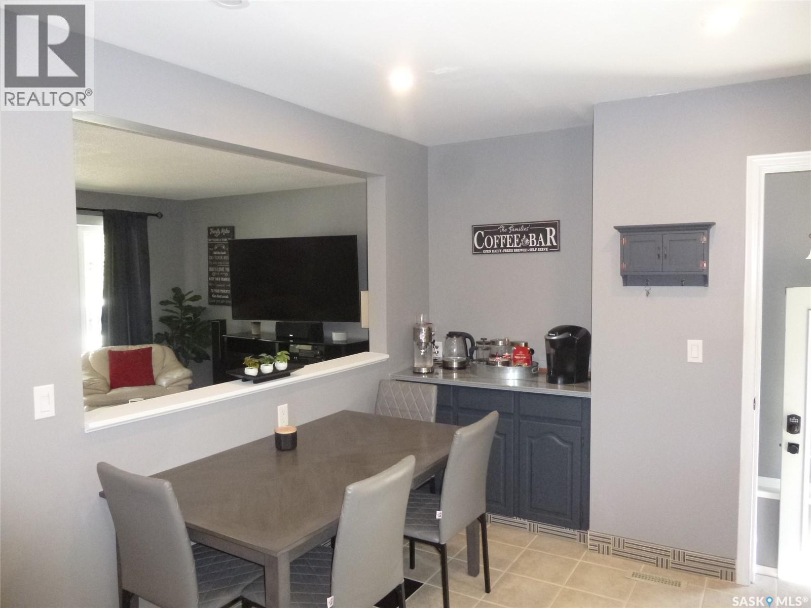 4227 Castle Road, Regina, Saskatchewan  S4S 4N4 - Photo 7 - SK039452