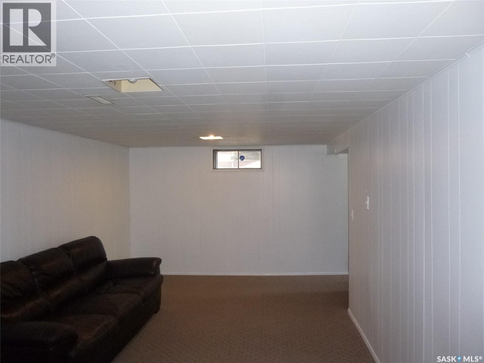 4227 Castle Road, Regina, Saskatchewan  S4S 4N4 - Photo 16 - SK039452