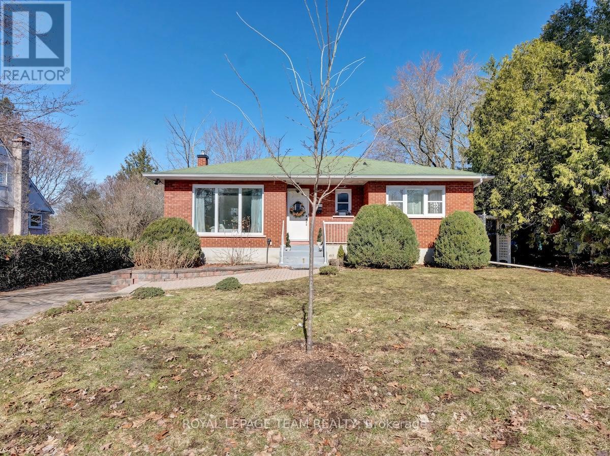 1233 Cheverton Avenue, Ottawa, Ontario  K1H 7P5 - Photo 2 - X13448458