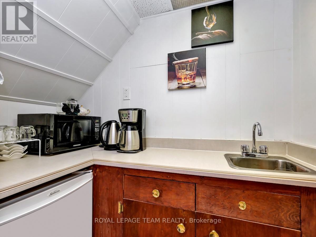 1233 Cheverton Avenue, Ottawa, Ontario  K1H 7P5 - Photo 37 - X13448458