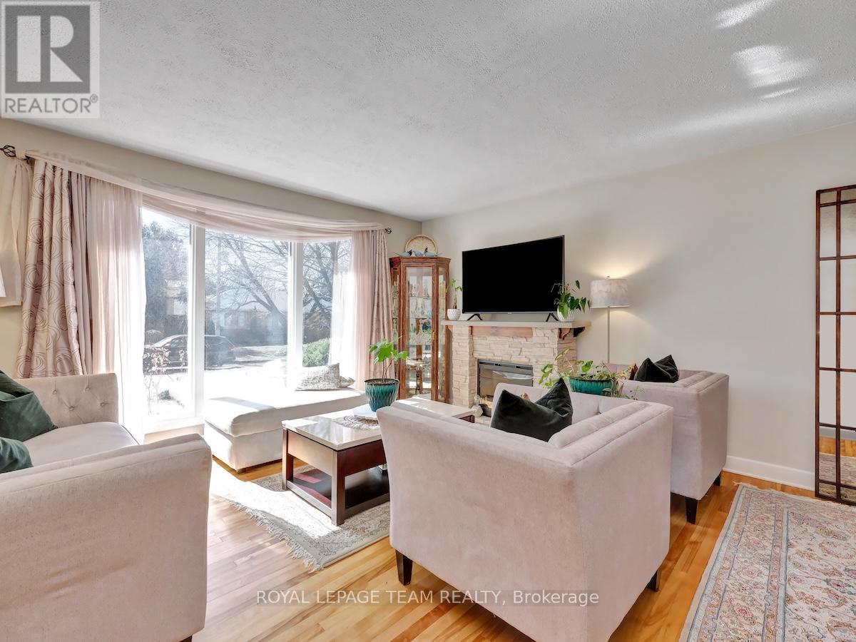 1233 Cheverton Avenue, Ottawa, Ontario  K1H 7P5 - Photo 6 - X13448458