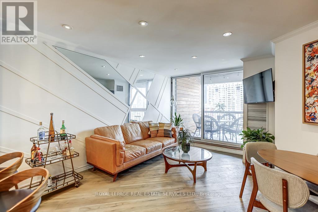 Ph23 - 77 Maitland Place, Toronto, Ontario  M4Y 2V6 - Photo 10 - C13448444