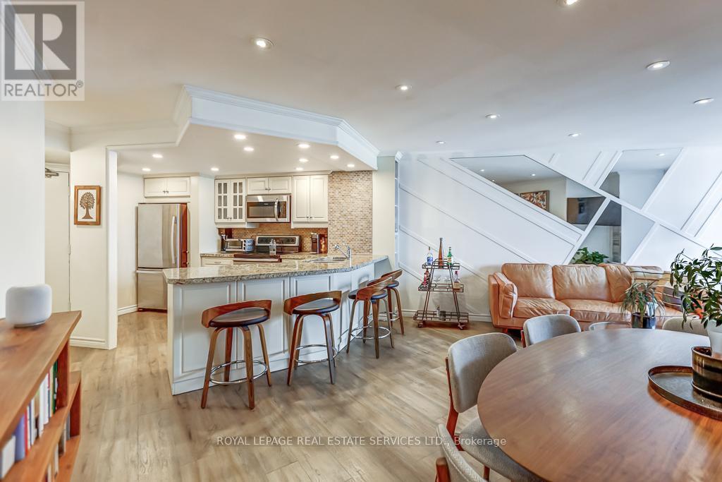 Ph23 - 77 Maitland Place, Toronto, Ontario  M4Y 2V6 - Photo 11 - C13448444